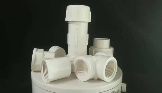 Raccordi per tubi in PVC Sch80 di vendita calda realizzati in Cina